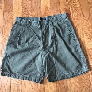 Dockers men’s army green pleated front short sz 36